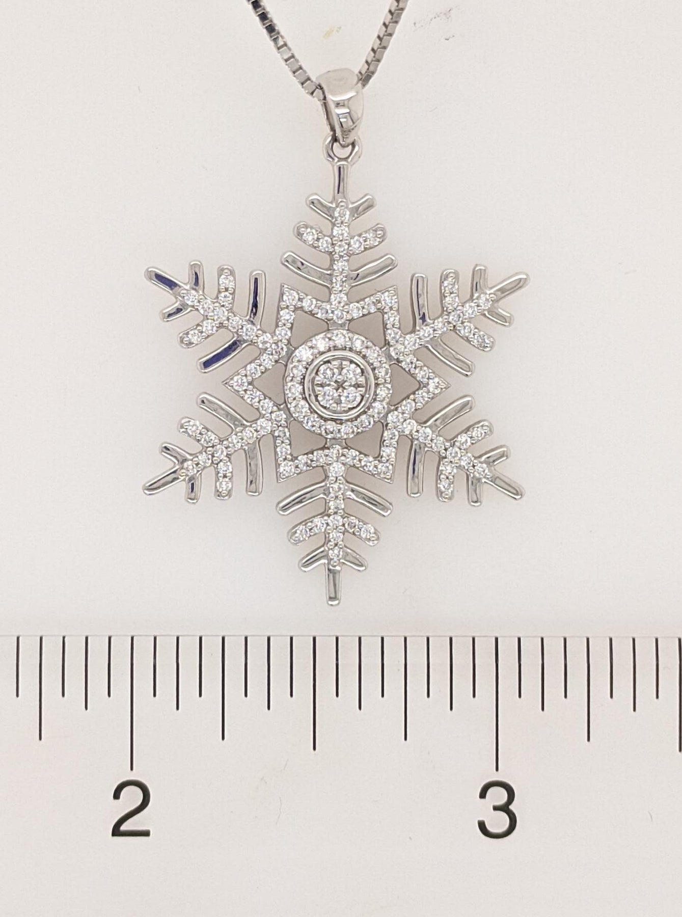 Unique Snowflake Pendant Necklace – Diamonbliss